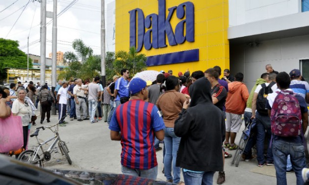 Hasta mil bolívares por un puesto en Daka Confirmado