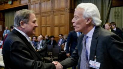 160317163044_el_saludo_entre_los_representantes_de_colombia_y_nicaragua_304x171_epa_nocredit