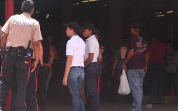 JNcontrabandoALIMENTOS01.JPG