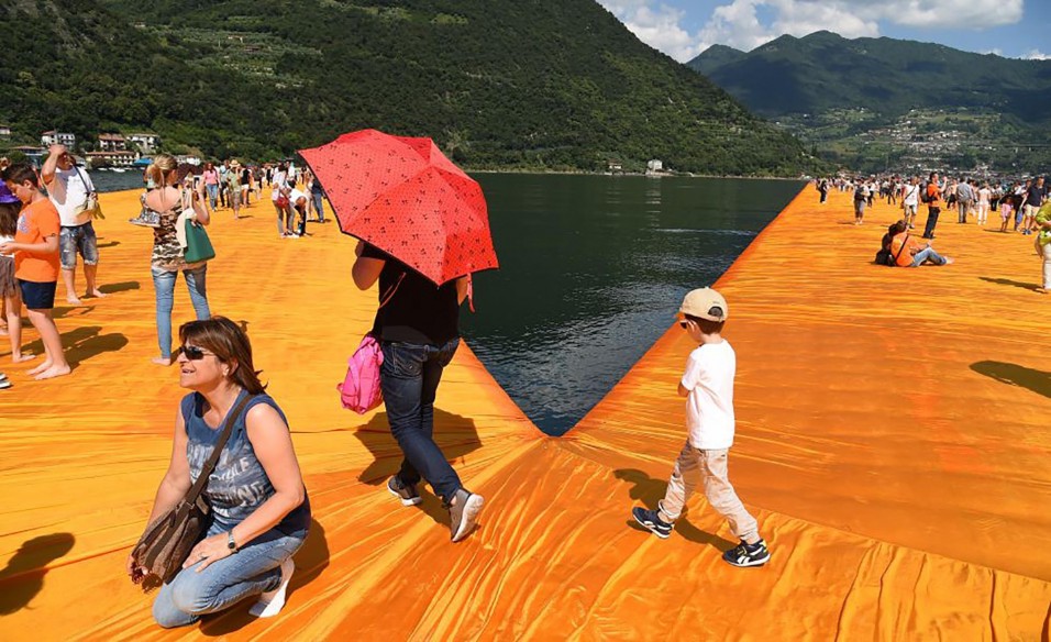 Christo-caminando-sobre-las-aguas-4