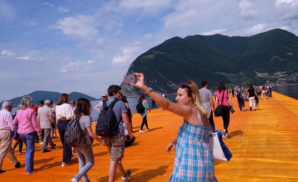 Christo-caminando-sobre-las-aguas-8