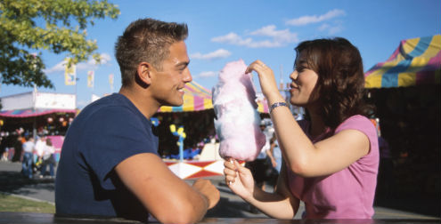 circo_pareja_feliz