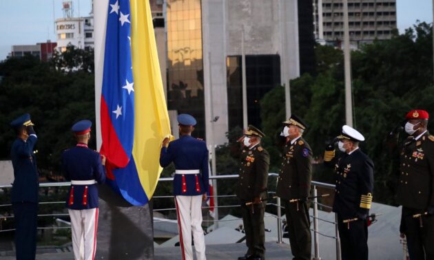 Con Izada De La Bandera Inician Actos Del Natalicio Del Libertador