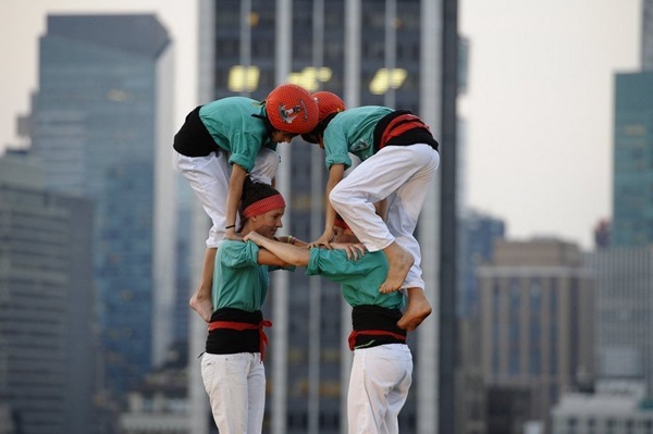 Los-castellers-construyen-un-p_54315738749_54028874188_960_639