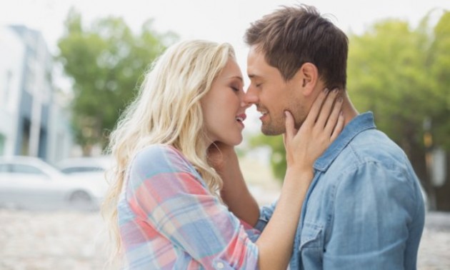 5 juegos de besos divertidos para hacer en pareja - Confirmado