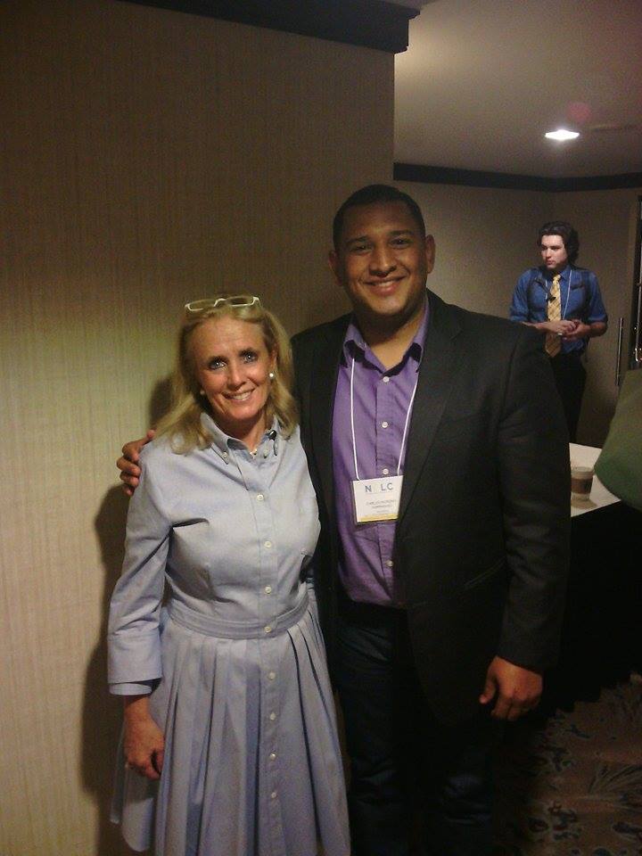 congresista Debbie Dingell por Michigan