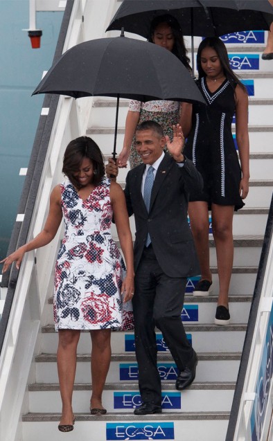 rs_634x1024-160321054052-634.Obamas-Cuba-JR-032116