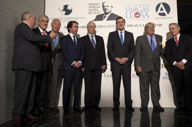 vargas-llosa-congrego-a-mariano-rajoy-jose-maria-aznar-alvaro-uribe-andres-pastrana-sebastian-pineira-y-manuel-margal-en-los-actos-de-casa-de-america-del-pasado-29-de-marzo-gtres