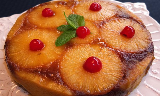 Torta de piña volteada