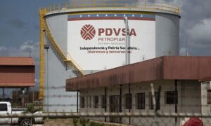 Toda la gasolina que se está consumiendo es hecha en Venezuela, afirma diputado