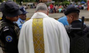 Cuatro sacerdotes fueron declarados culpables de conspirar contra el Estado