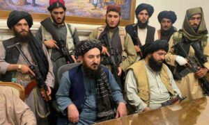 Los talibanes piden ayuda humanitaria por ola de frío que deja 166 muertos