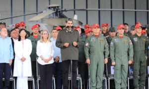 Maduro asegura que la Fuerza Armada está «presta y preparada para defender el territorio»