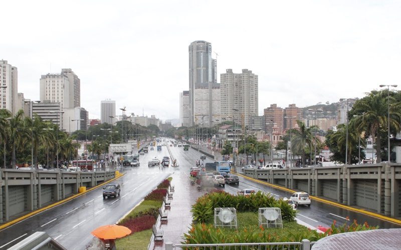 Cerrarán parcialmente vías de la Gran Caracas desde este 25A