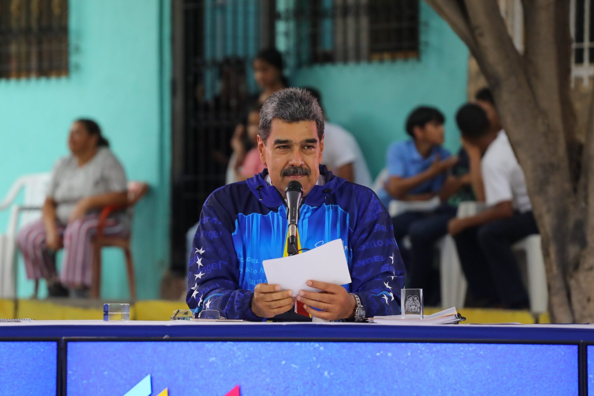 Maduro pide a gobernaciones y alcaldías destinar recursos para proyectos comunitarios
