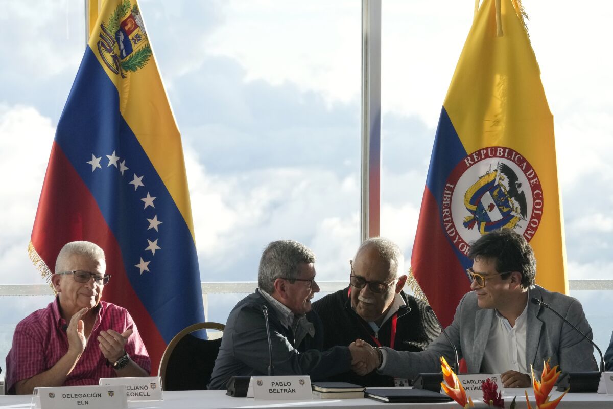 Gobierno colombiano y ELN instalan ronda de conversaciones en Caracas