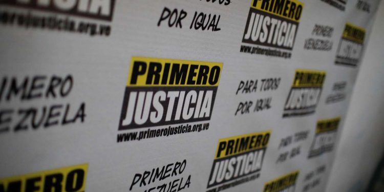 Primero Justicia llama a reunión «con urgencia» entre la PUD, María Corina y Manuel Rosales