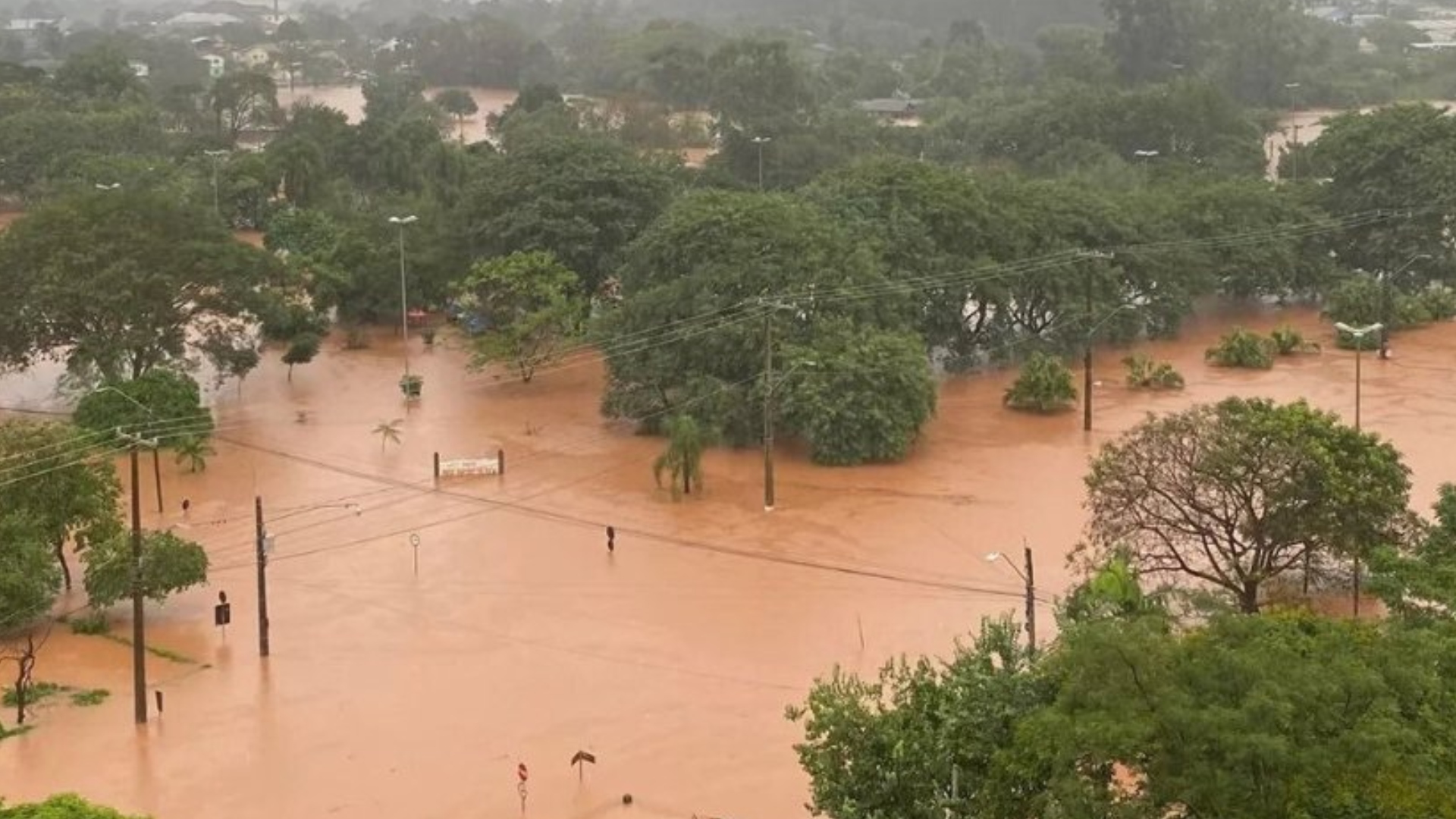 Lluvias en Brasil dejaron al menos ocho fallecidos y más de 20 desaparecidos
