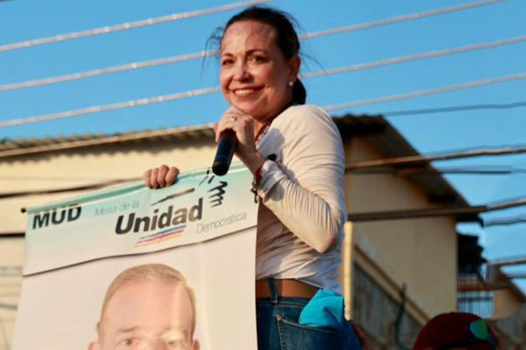 María Corina: Si Edmundo gana, la comunidad internacional verá una migración revertida