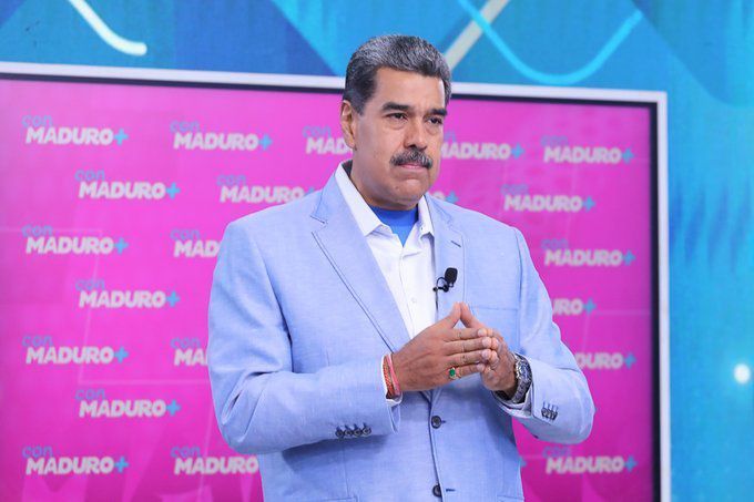 Maduro propone crear un nuevo sistema comunicacional tras denunciar censura en redes sociales