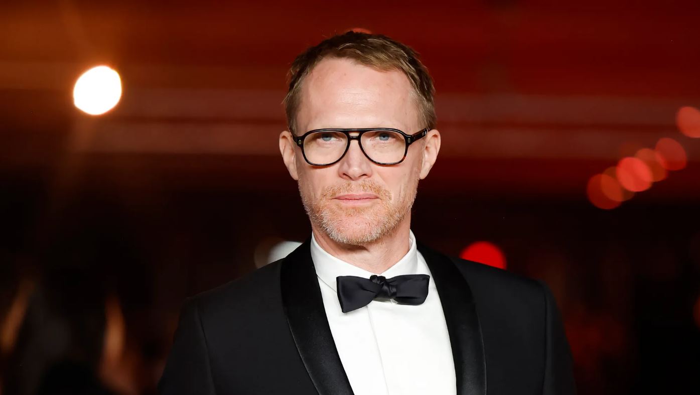 Paul Bettany se convierte en un padre rígido y complicado en Here